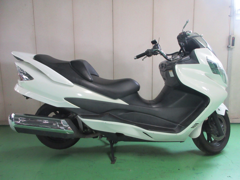 Suzuki SKYWAVE 250 2010