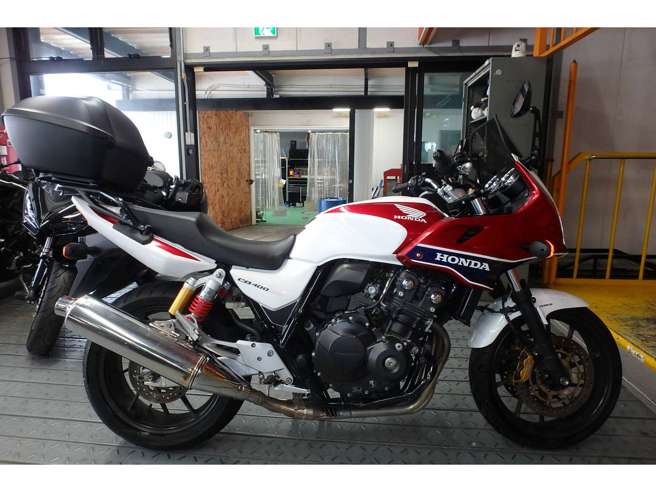 Honda CB400SFA BOLDOR 2017