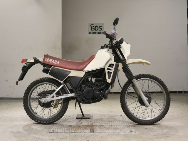 Yamaha DT125R TRAIL