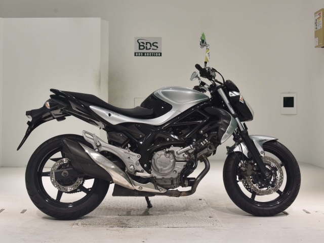 Suzuki GLADIUS SFV650A 2012