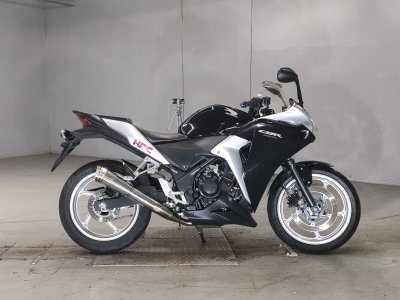 Honda CBR250R 2011