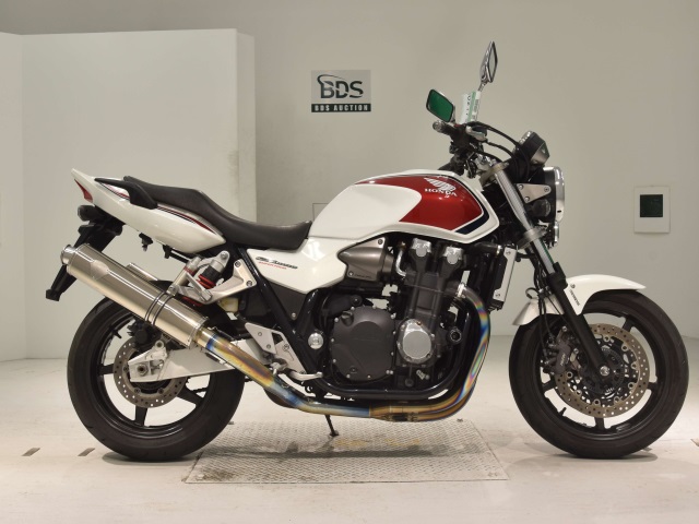 Honda CB1300SFA 2011