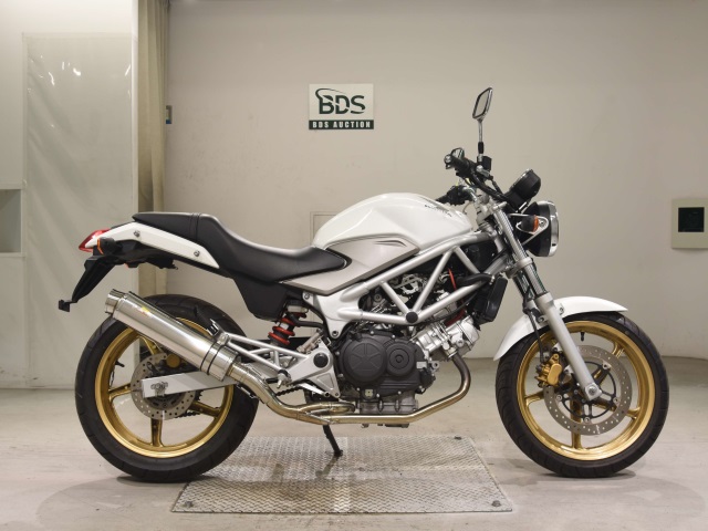 Honda VTR250 2011