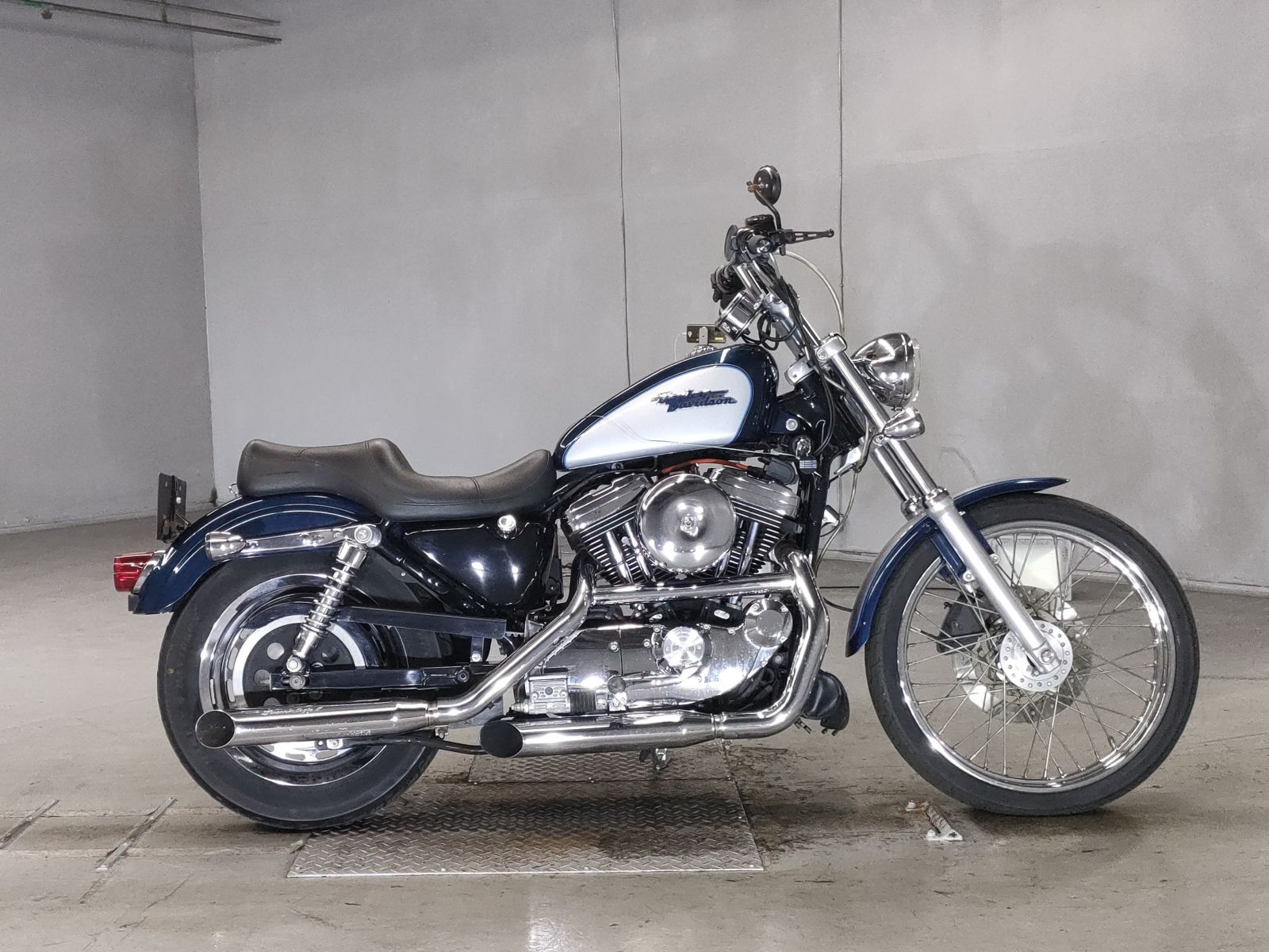 HD SPORTSTER CUSTOM XL1200C 2002