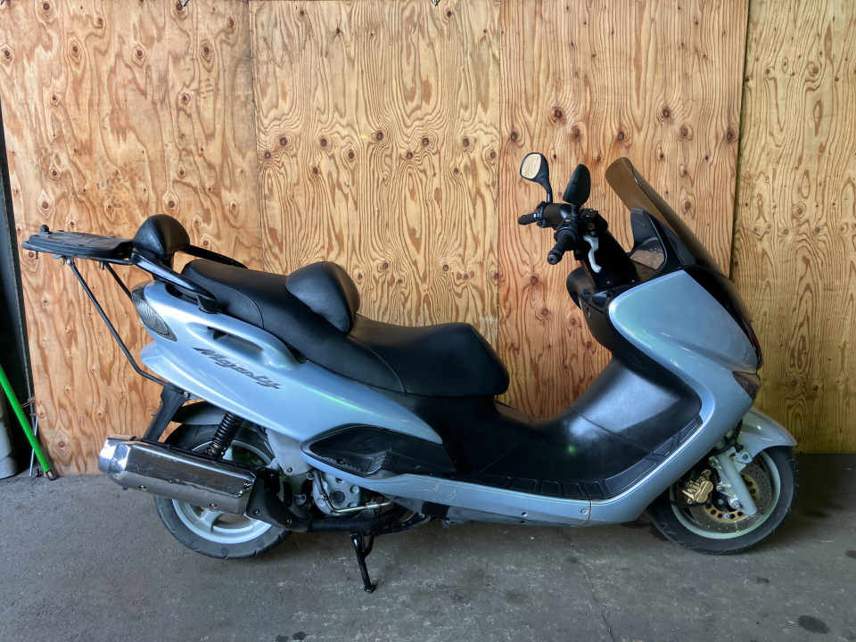 Yamaha MAJESTY 125