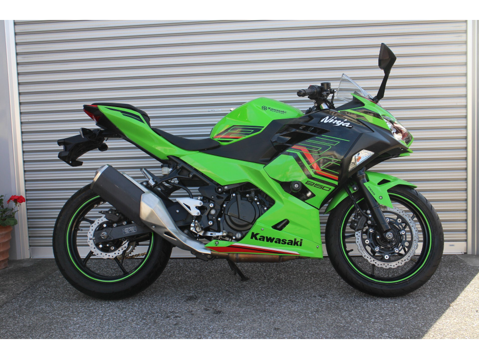 Kawasaki NINJA250A KRT 2022