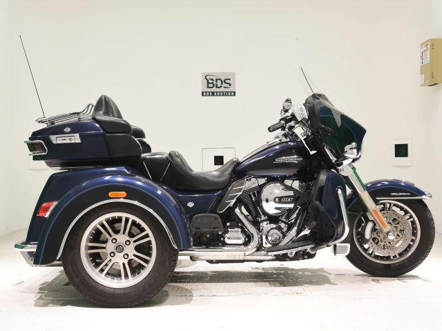 HD ELECTRA GLIDE FLHTCU1690 TRIKE 2014