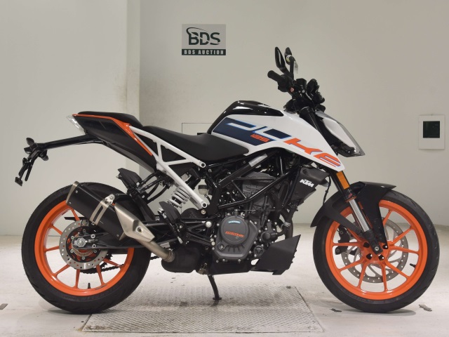 KTM 125 DUKE 2023