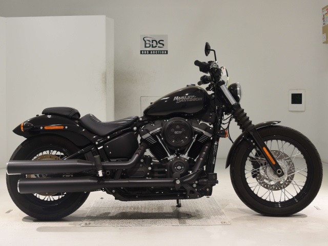 HD STREETBOB FXBB1750 2019