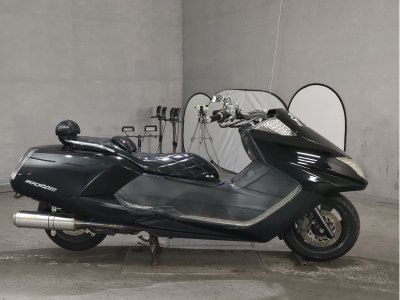 Yamaha MAGZAM 2006