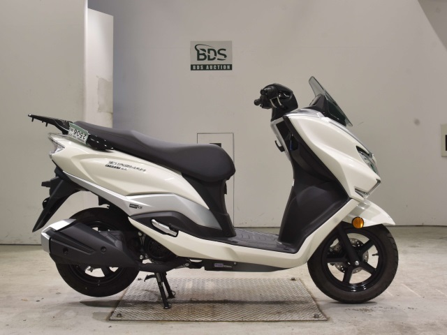 Suzuki BURGMANｽﾄﾘｰﾄ125EX