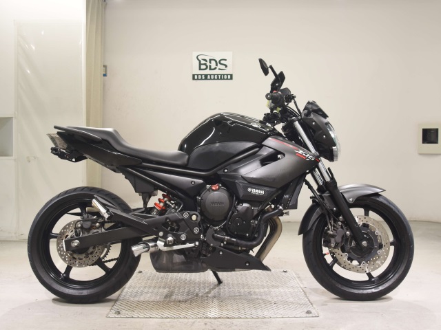 Yamaha XJ6NA 2016