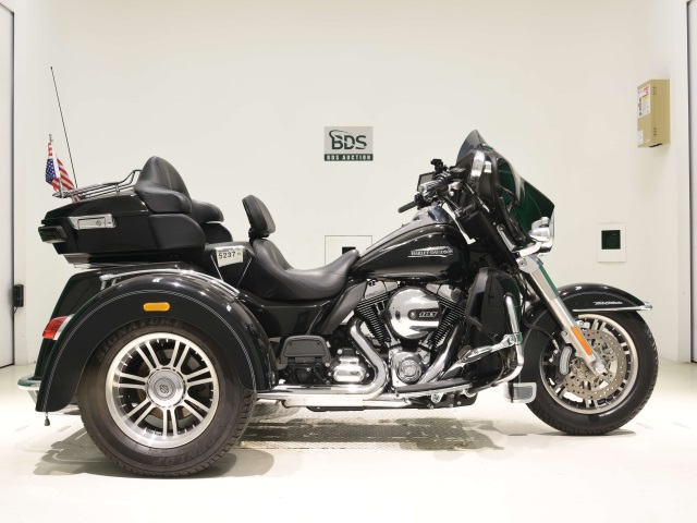 HD ELECTRA GLIDE FLHTCU1690 TRIKE 2015