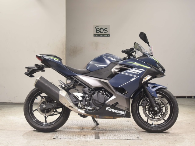 Kawasaki NINJA400 2021