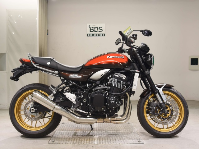 Kawasaki Z900RS 2022