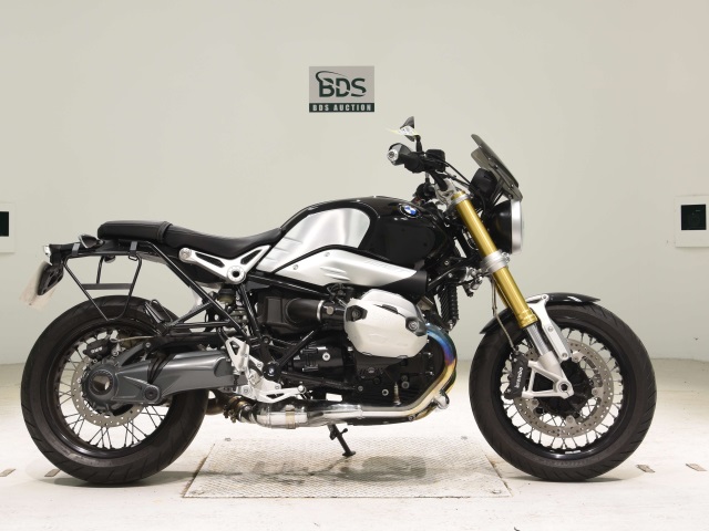 BMW R NINE T 2016