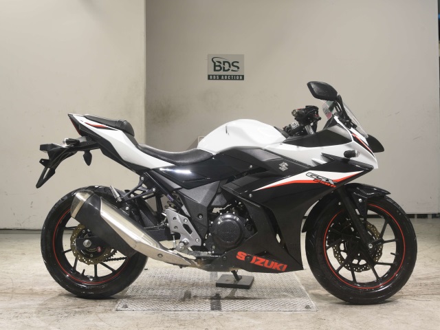 Suzuki GSX250R