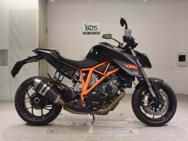 KTM 1290 SUPERDUKE R 2016