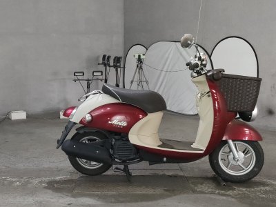 Yamaha VINO MORPHE 2015