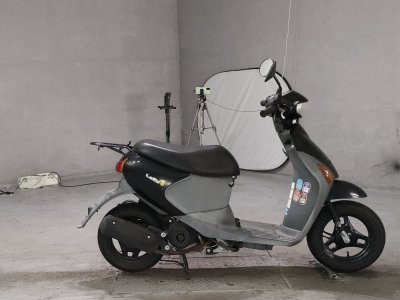 Suzuki LETS4