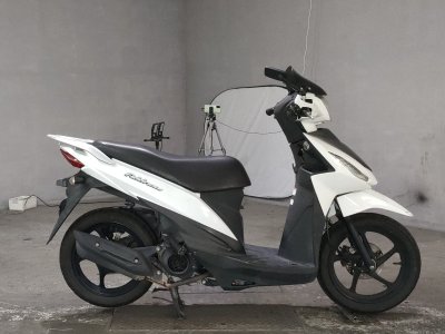 Suzuki ADDRESS V110