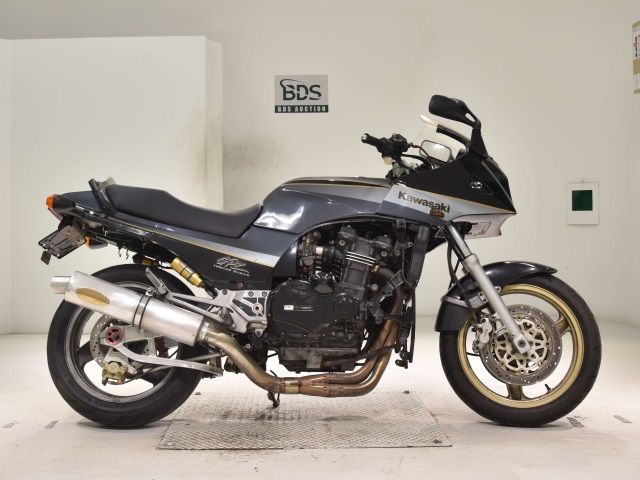 Kawasaki GPZ900R 1994