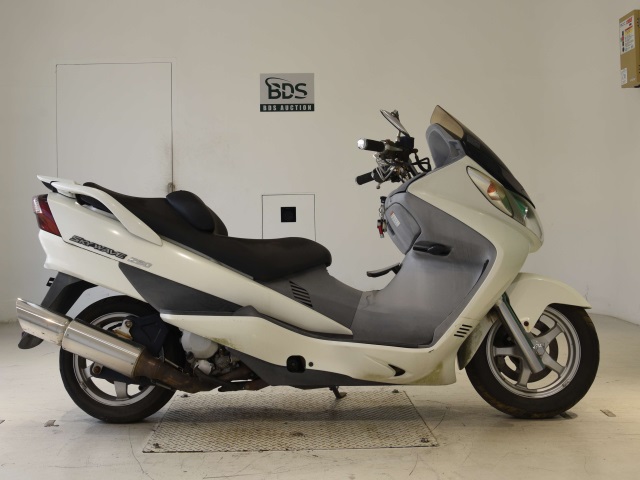 Suzuki SKYWAVE 250S