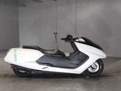 Yamaha MAGZAM