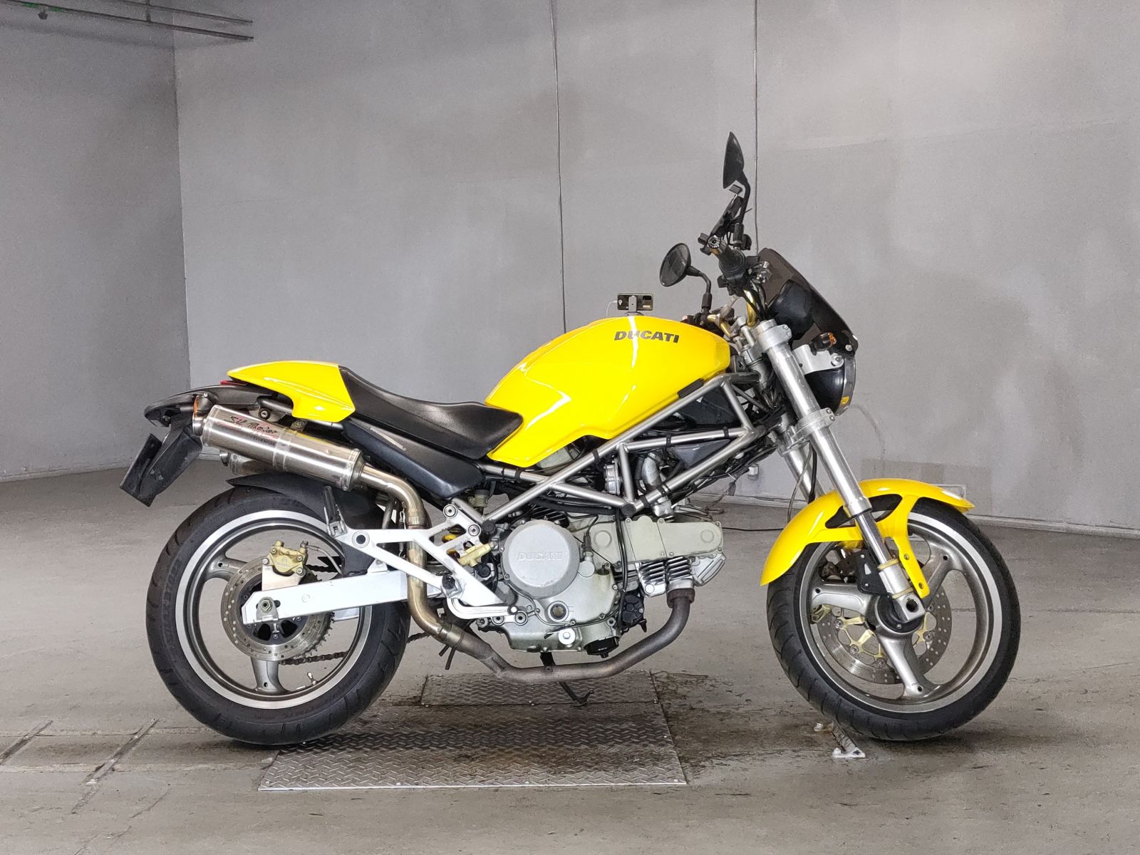 Ducati MONSTER 400 2001