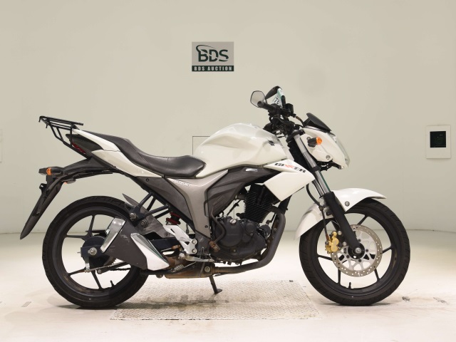 Suzuki GIXXER150 2015