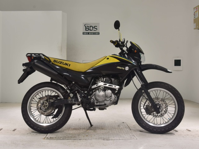 Suzuki DR125SM