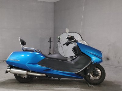 Yamaha MAGZAM 2005