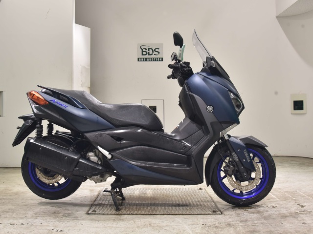 Yamaha X-MAX250-2