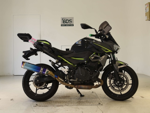 Kawasaki Z400 2023