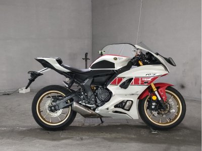 Yamaha YZF-R7 2022