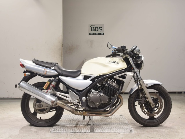 Kawasaki BALIUS ZR250 2004