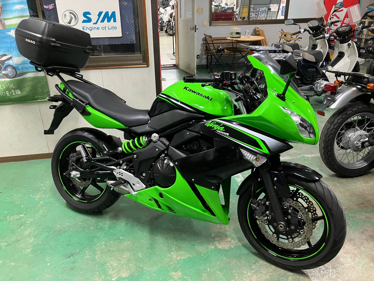 Kawasaki NINJA400R 2011