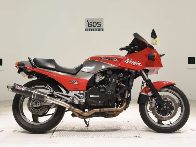 Kawasaki GPZ900R 1997