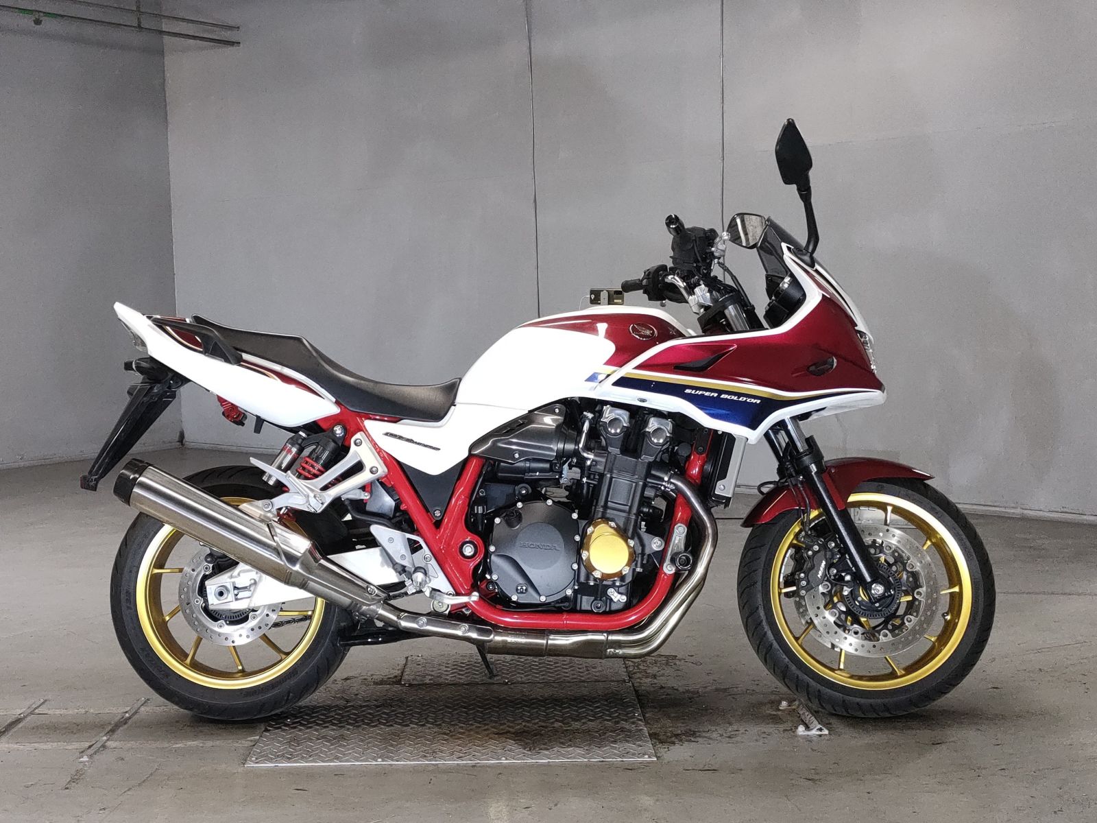 Honda CB1300SF BOLDOR 2021
