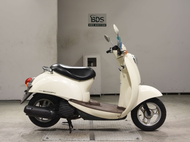 Honda SCOOPY50 2005