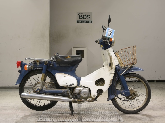 Honda C50 1993