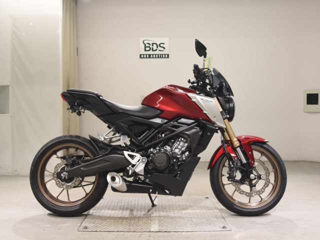 Honda CB125R 2021