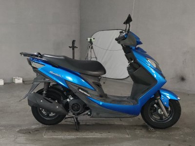 Suzuki SWISH