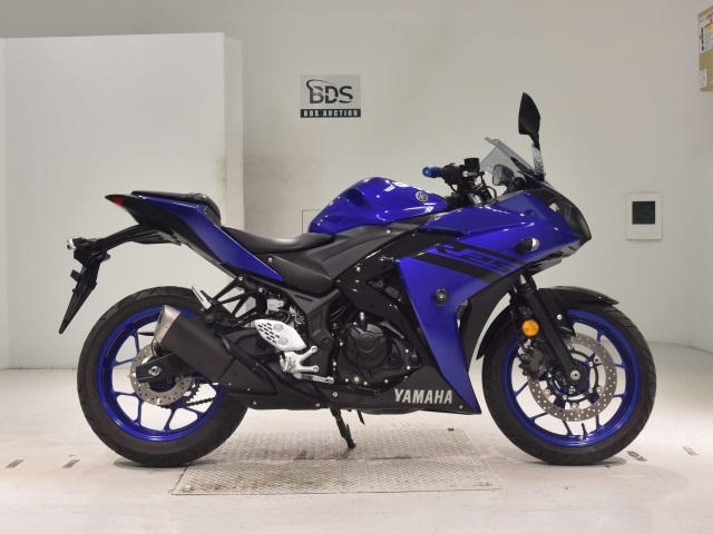 Yamaha YZF-R25A 2018