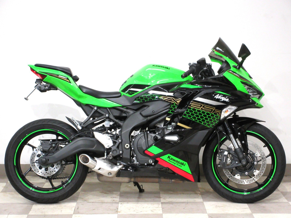 Kawasaki NINJA ZX-25R KRT 2021