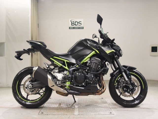 Kawasaki Z900 2021