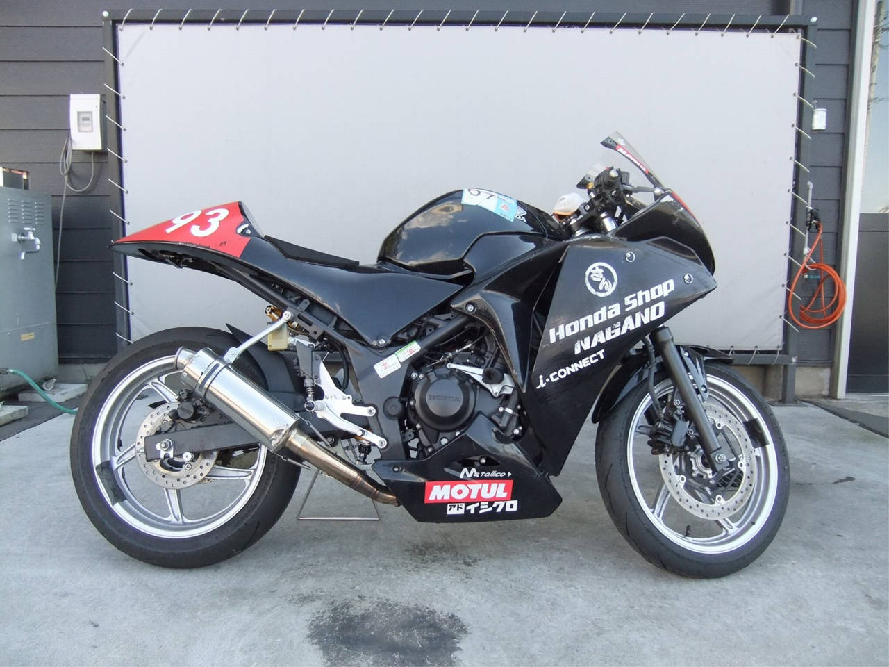 Honda CBR250R 2011