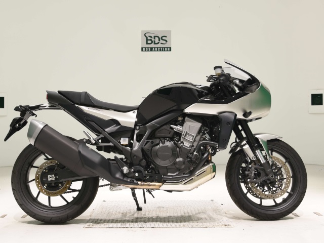 Honda HAWK11 2023
