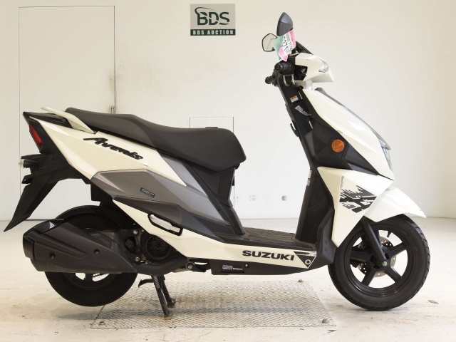 Suzuki AVENIS125