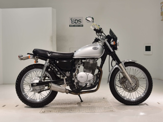 Honda CL400 2000